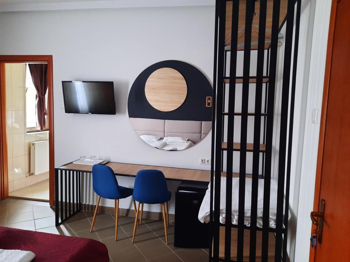 Pension Recidency Oradea Exterior photo