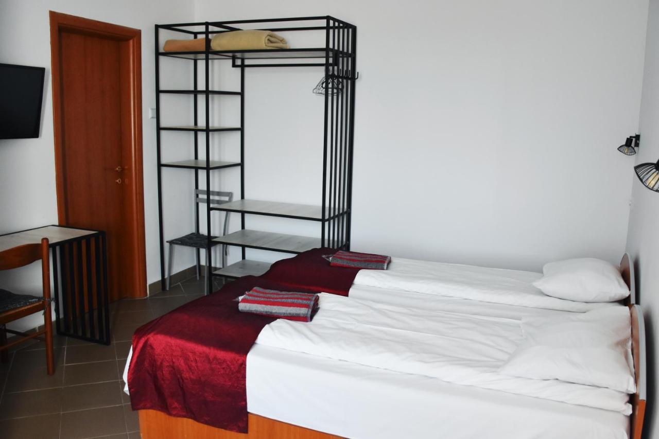 Pension Recidency Oradea Exterior photo
